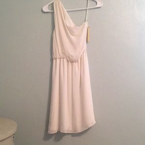 NWT Alice+Olivia One shoulder, white dress, XS